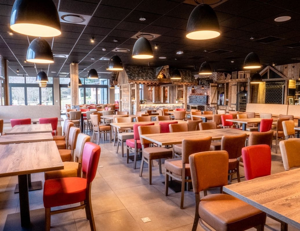 Séminaire à Annecy, salle de restaurant Neaclub, Les Balcons du lac d'Annecy