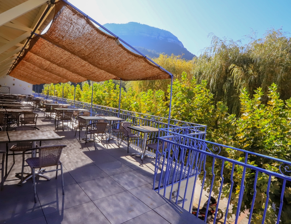Séminaire en Drôme, Neaclub, terrasse Les Lavandes