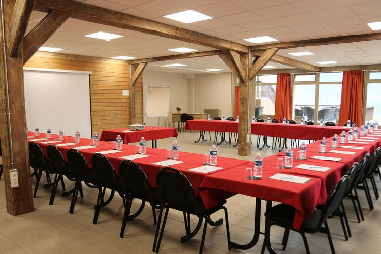 Séminaire à Annecy, Neaclub, installation d'une salle